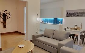 Apartamentos Bertrand Plaza